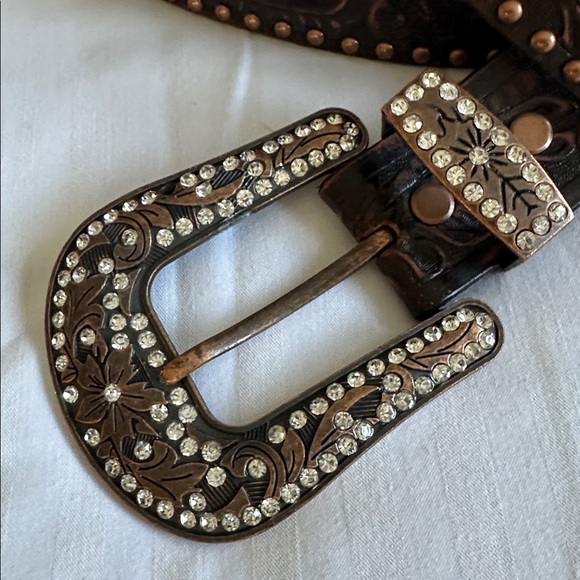 Angel Ranch Embellished Belt, M - Picture 5 of 9